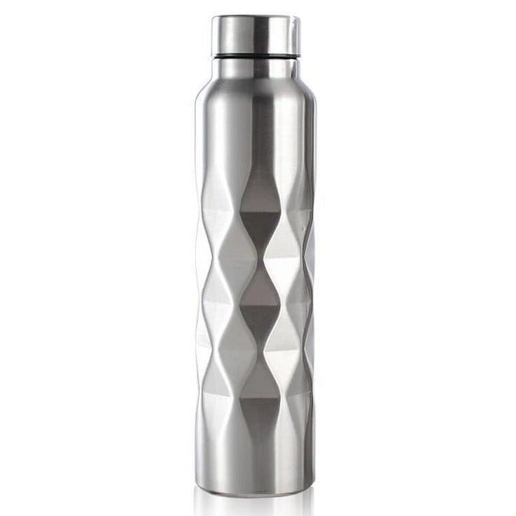 Bouteille D'eau En Métal. Flacon En Acier Inoxydable Réutilisable Bouteille D'eau En Métal. Flacon En Acier Inoxydable Réutilisable